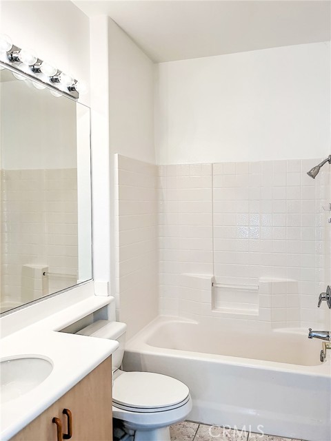 Detail Gallery Image 14 of 16 For 21618 Paseo Maravia, Mission Viejo,  CA 92692 - 2 Beds | 2 Baths