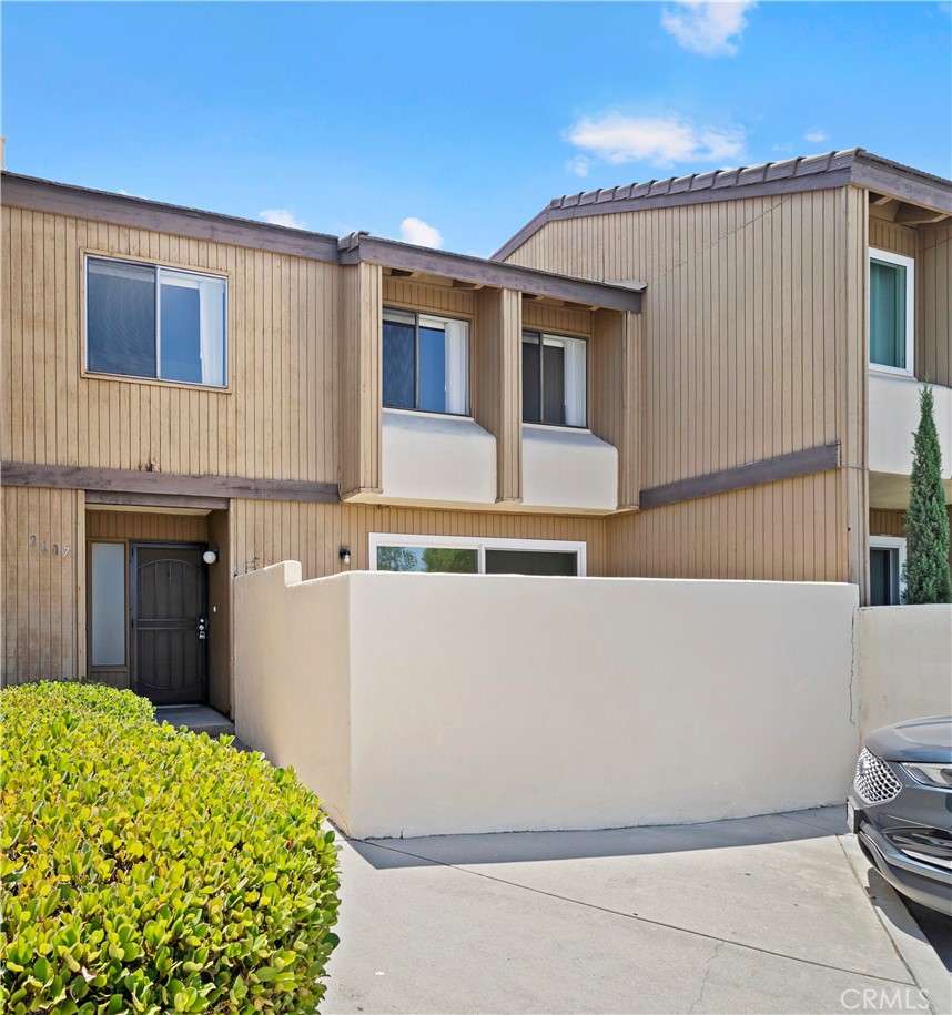 1381 S Walnut Street #2607