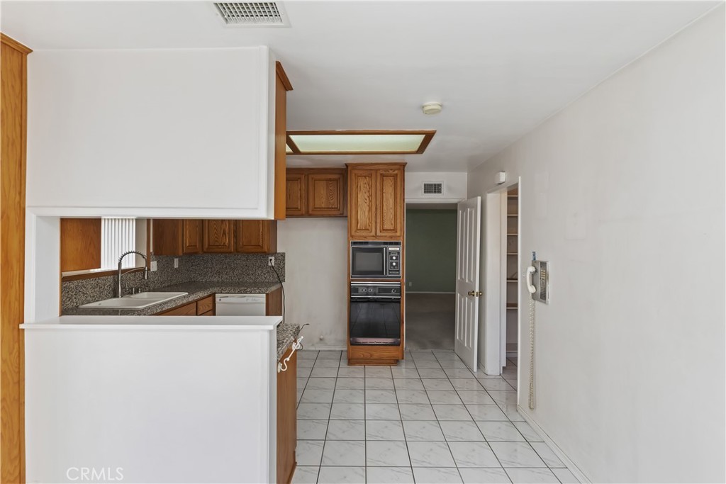 MLS #IV25235391 image #16