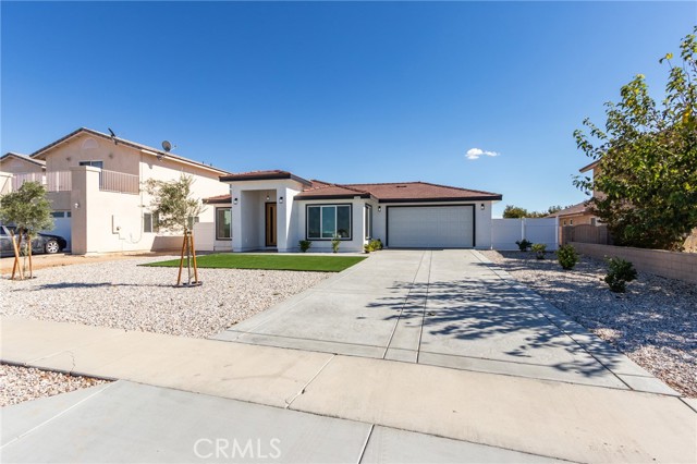 Detail Gallery Image 11 of 75 For 26987 Lakeview, Helendale,  CA 92342 - 4 Beds | 3 Baths