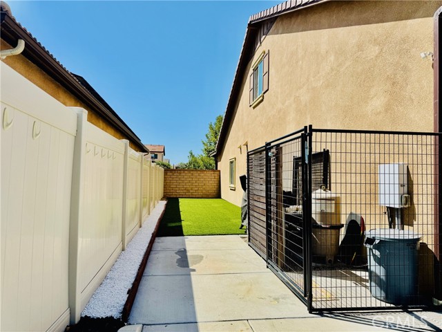 24802 Sandy Trail Place, Menifee CA: https://media.crmls.org/medias/3b7d1592-c84c-407d-a7e1-1bf58fd9bcbf.jpg