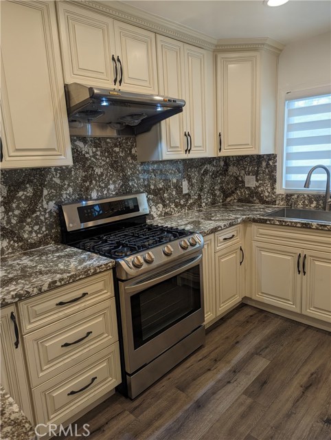 1839 9th Avenue, Monrovia CA: https://media.crmls.org/medias/3b7d9a10-e6b1-436d-b14d-ac67001b0d1f.jpg