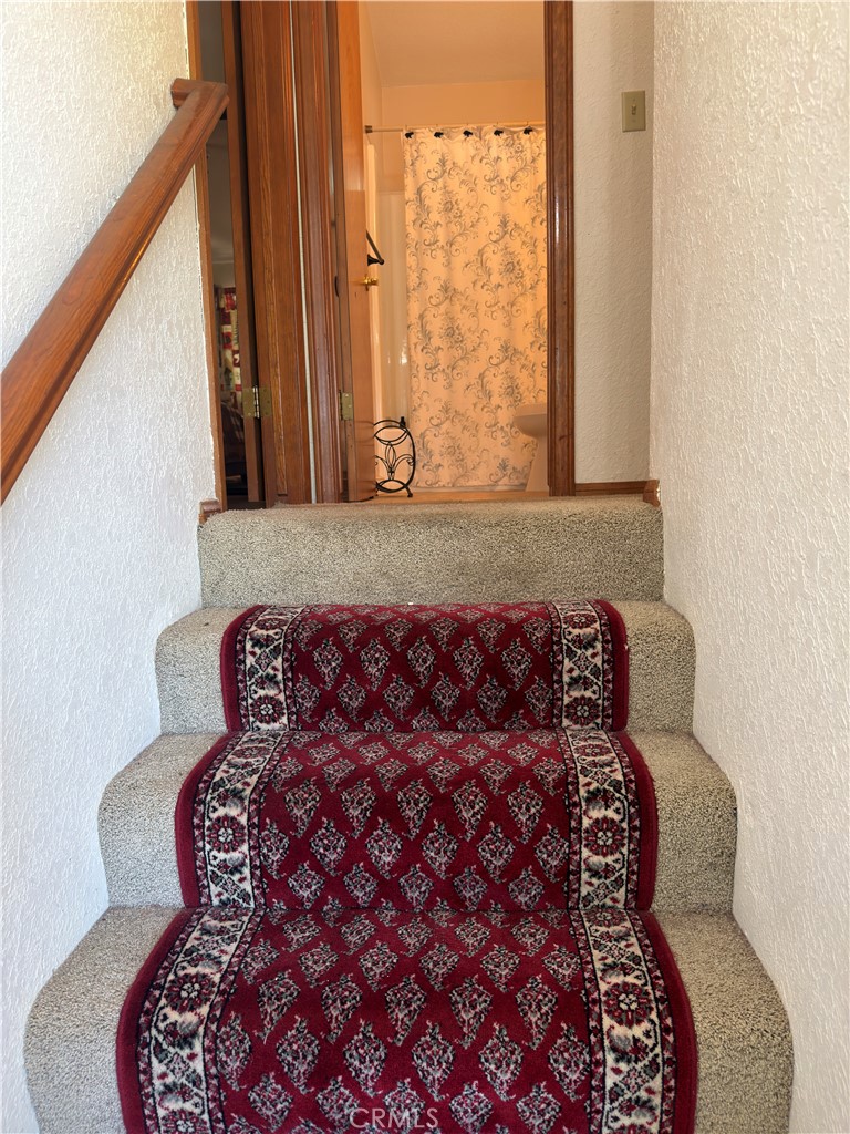 https://media.crmls.org/medias/3b7ddf02-1f4a-441f-bb7a-f613a767e1ea.jpg?preset=X-Large