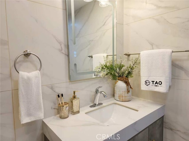 14558 Blue Sky Road, Hacienda Heights CA: https://media.crmls.org/medias/3b7e73ec-d2ef-4b53-91e9-6a43b0982d58.jpg