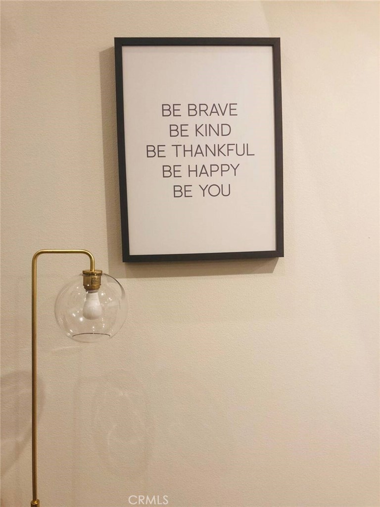 https://media.crmls.org/medias/3b7f39cf-3ab6-436a-be3a-a98e50dba5f9.jpg?preset=X-Large