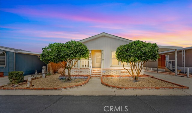 44725 E Florida Avenue, Hemet CA: https://media.crmls.org/medias/3b7f572d-a97c-4dc1-a6de-89cda19592a2.jpg