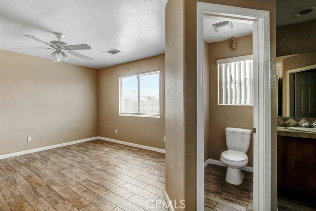Image 5 of 20 For 15514 Avenida Manzana