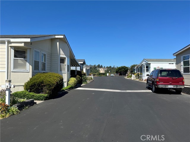 Detail Gallery Image 9 of 60 For 1226 Main St #14,  Cambria,  CA 93428 - 3 Beds | 2 Baths