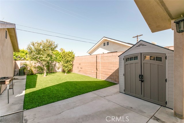 8215 Saint Clair Avenue, North Hollywood CA: https://media.crmls.org/medias/3b7f8fd0-7012-4399-8418-42b12f043de6.jpg