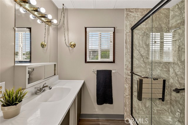 Gorgeous walk in shower