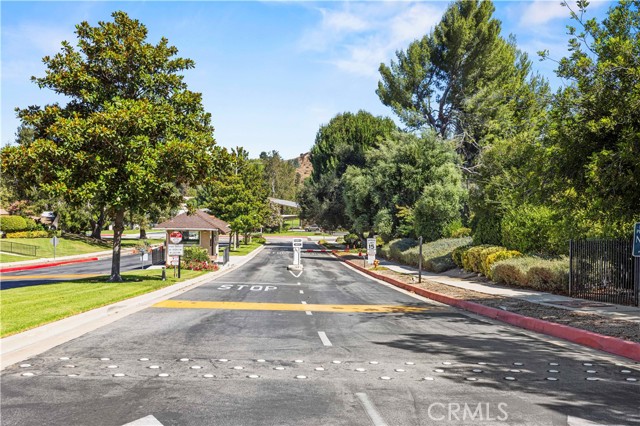 2 Bed Home for Sale in Newhall, California