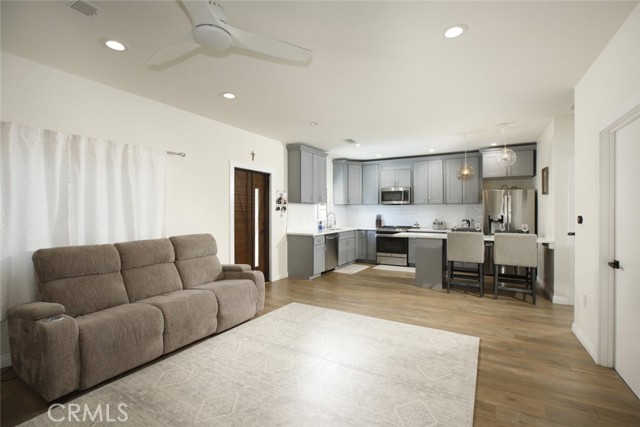 Detail Gallery Image 30 of 45 For 11101 Sarah St, Toluca Lake,  CA 91602 - 6 Beds | 5 Baths