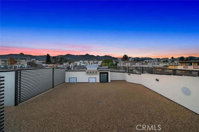 Detail Gallery Image 16 of 18 For 1327 Fuller #2,  Los Angeles,  CA 90046 - 3 Beds | 3/1 Baths