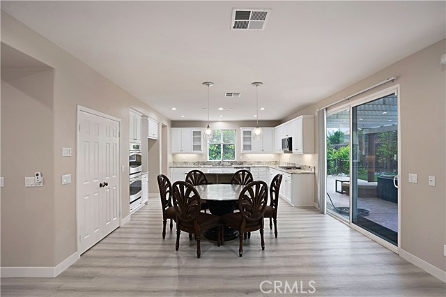 Detail Gallery Image 13 of 49 For 30177 Beeswing Cir, Menifee,  CA 92584 - 5 Beds | 4 Baths