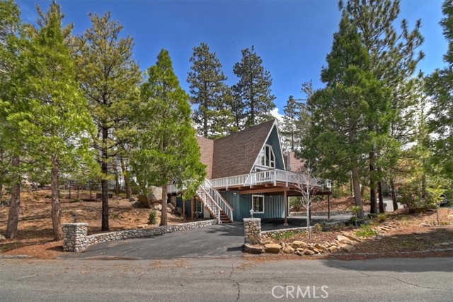Detail Gallery Image 2 of 41 For 795 Bishorn, Lake Arrowhead,  CA 92352 - 3 Beds | 3 Baths