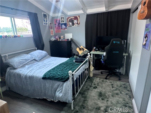 Detail Gallery Image 16 of 44 For 9943 Cedardale Dr, Santa Fe Springs,  CA 90670 - 6 Beds | 3 Baths