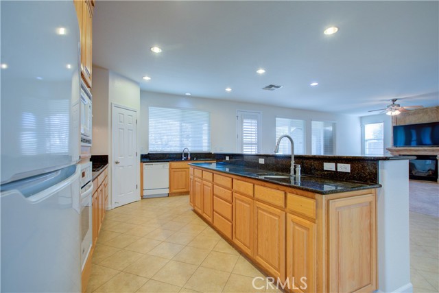 Detail Gallery Image 16 of 64 For 14495 Spyglass Cir, Chowchilla,  CA 93610 - 4 Beds | 3/1 Baths