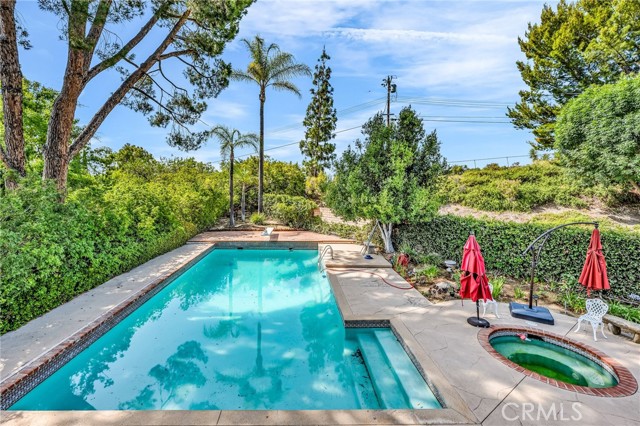 8404 Joan Lane, West Hills CA: https://media.crmls.org/medias/3b82bfda-8262-49bc-86f6-5b5606a2c963.jpg