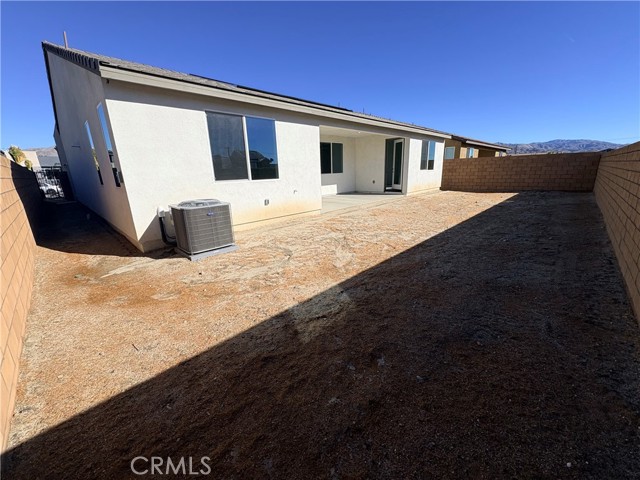 Detail Gallery Image 13 of 16 For 65187 Avenida De Nuves, Desert Hot Springs,  CA 92240 - 4 Beds | 3 Baths