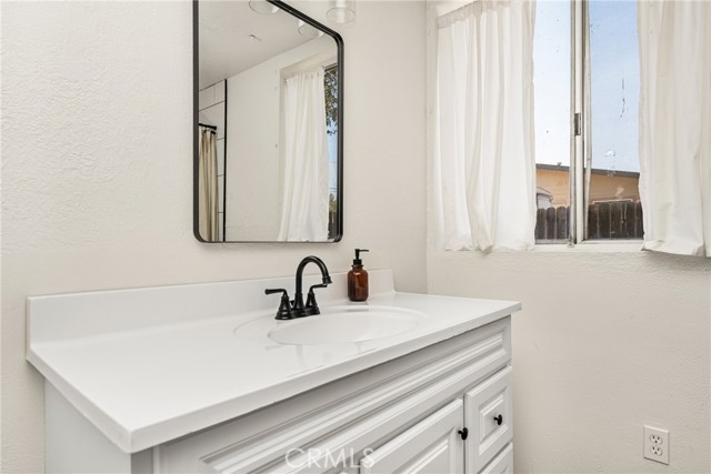 1014 7th Street, Norco CA: https://media.crmls.org/medias/3b83a948-443e-436c-ab73-df791b643c1d.jpg