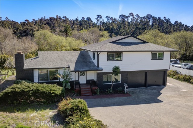 Detail Gallery Image 2 of 75 For 1550 Main St, Cambria,  CA 93428 - 7 Beds | 5/1 Baths