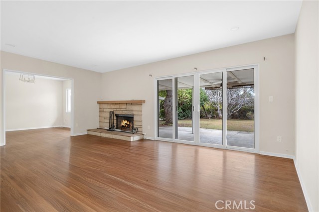 Detail Gallery Image 3 of 20 For 10151 Babbitt, Northridge,  CA 91325 - 4 Beds | 3 Baths