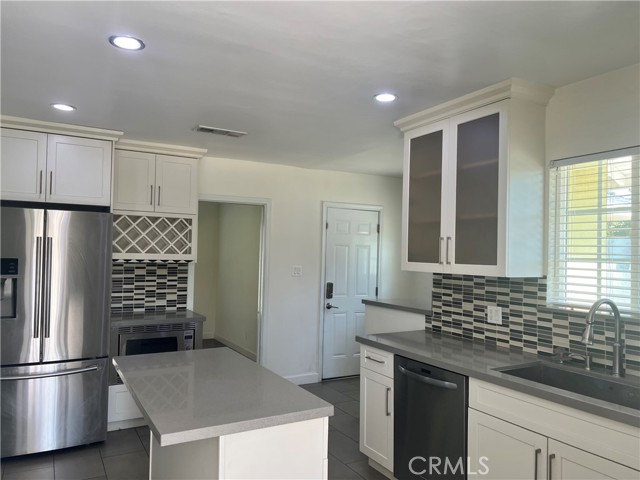 Detail Gallery Image 7 of 13 For 1518 E Vine, West Covina,  CA 91791 - 3 Beds | 3 Baths