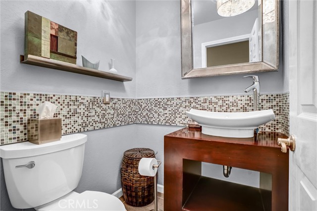 Detail Gallery Image 14 of 40 For 6073 Loynes #32,  Long Beach,  CA 90803 - 3 Beds | 3 Baths