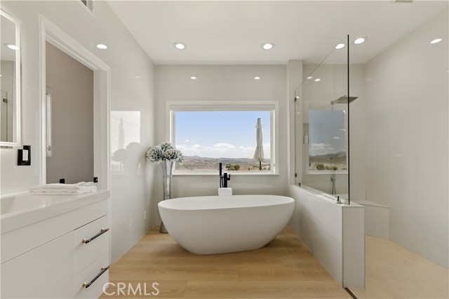 Detail Gallery Image 27 of 52 For 3610 Monserate Hill Ct, Fallbrook,  CA 92028 - 4 Beds | 3/1 Baths