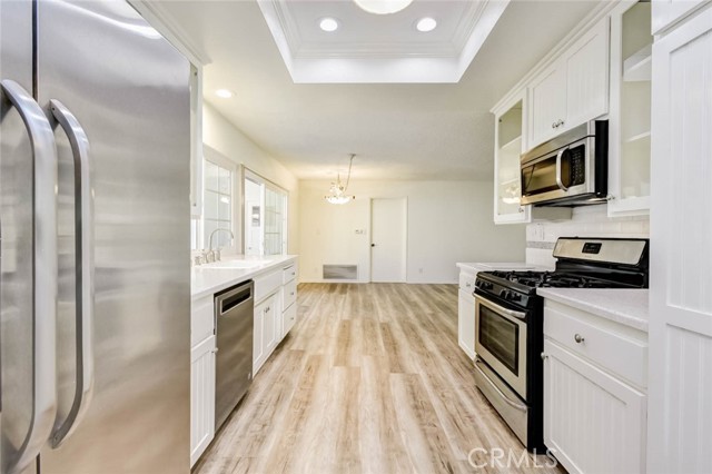 Detail Gallery Image 8 of 52 For 1919 Austin Ct, Claremont,  CA 91711 - 4 Beds | 2 Baths