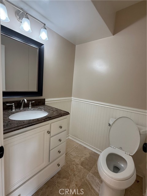 Detail Gallery Image 8 of 24 For 2632 Vista Del Oro, Newport Beach,  CA 92660 - 4 Beds | 2/1 Baths