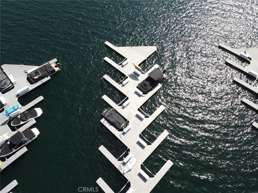 https://media.crmls.org/medias/3b88482a-5ec8-4b6e-ab0e-f3cb91581ffd.jpg?preset=X-Large