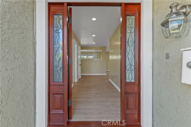 Detail Gallery Image 5 of 22 For 18430 Colville, Fountain Valley,  CA 92708 - 4 Beds | 2/1 Baths