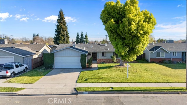 Detail Gallery Image 2 of 29 For 729 Mulberry, Atwater,  CA 95301 - 3 Beds | 2 Baths