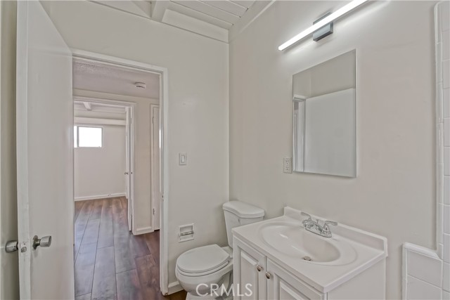 Detail Gallery Image 14 of 19 For 440 Rosecrans Ave #B,  Manhattan Beach,  CA 90266 - 2 Beds | 1 Baths