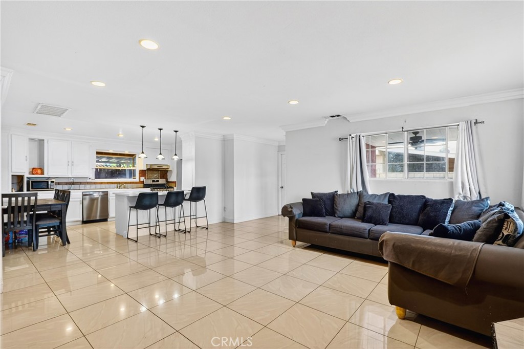 MLS #PW25266237 image #4