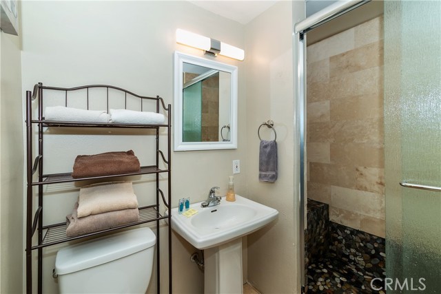 Detail Gallery Image 15 of 37 For 508 Vista, Big Bear Lake,  CA 92315 - 2 Beds | 1 Baths