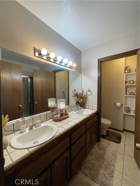 Detail Gallery Image 41 of 56 For 18428 Siskiyou Rd, Apple Valley,  CA 92307 - 3 Beds | 2 Baths