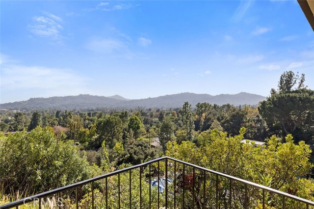 Detail Gallery Image 50 of 69 For 5260 Gould Ave, La Canada Flintridge,  CA 91011 - 3 Beds | 3 Baths