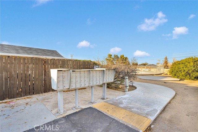 Detail Gallery Image 25 of 27 For 16473 Green Tree Bld, Victorville,  CA 92395 - 2 Beds | 2 Baths