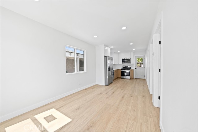 Detail Gallery Image 10 of 29 For 9613 Wilmington Ave, Los Angeles,  CA 90002 - 2 Beds | 1 Baths