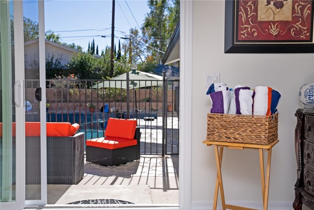 Detail Gallery Image 41 of 70 For 10660 Melvin Ave, Porter Ranch,  CA 91326 - 5 Beds | 3/1 Baths