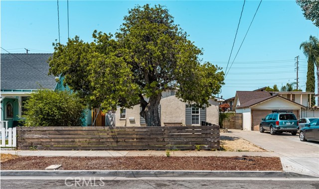 522 N Clark Street, Orange CA: https://media.crmls.org/medias/3b8e8a49-b86a-4ef5-92e0-24670ee04c6d.jpg