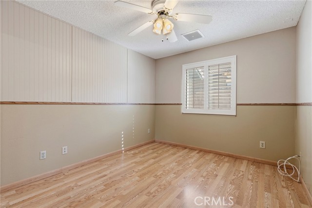 Detail Gallery Image 12 of 31 For 42307 61st St W, Quartz Hill,  CA 93535 - 4 Beds | 2 Baths