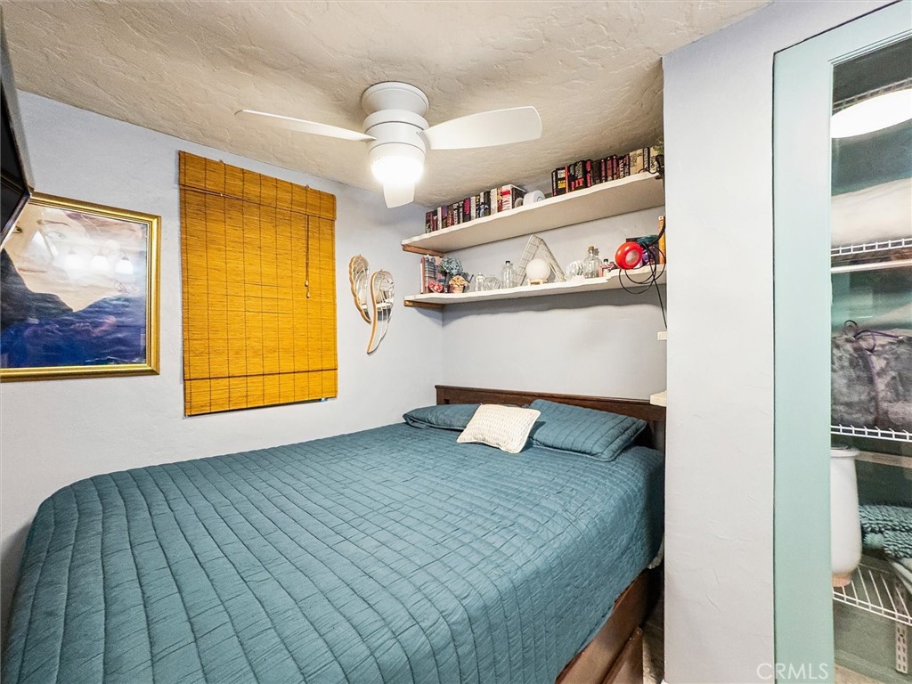 https://media.crmls.org/medias/3b8f0021-22e2-4dd9-a8ee-849b4dbe78db.jpg?preset=X-Large