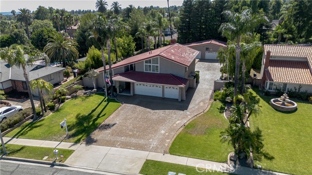 2241 N 1st Avenue, Upland CA: https://media.crmls.org/medias/3b8f6d68-9460-4c0e-90d9-85f963c575f1.jpg