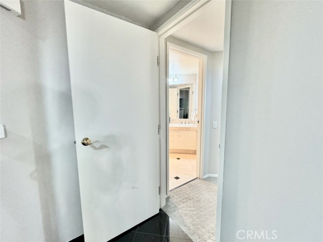 Detail Gallery Image 24 of 57 For 525 E Seaside Way #305,  Long Beach,  CA 90802 - 2 Beds | 1/1 Baths