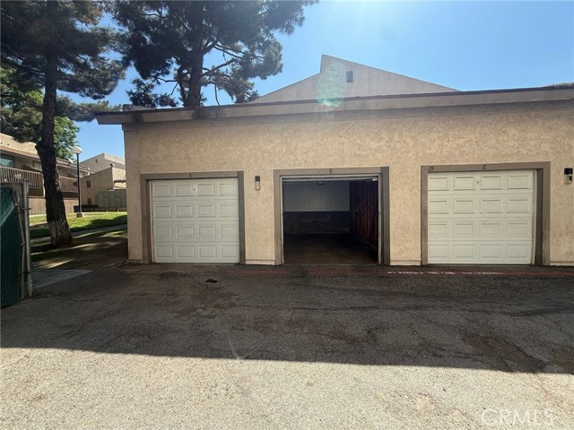 Detail Gallery Image 3 of 25 For 1251 S Meadow Ln #174,  Colton,  CA 92324 - 2 Beds | 2 Baths