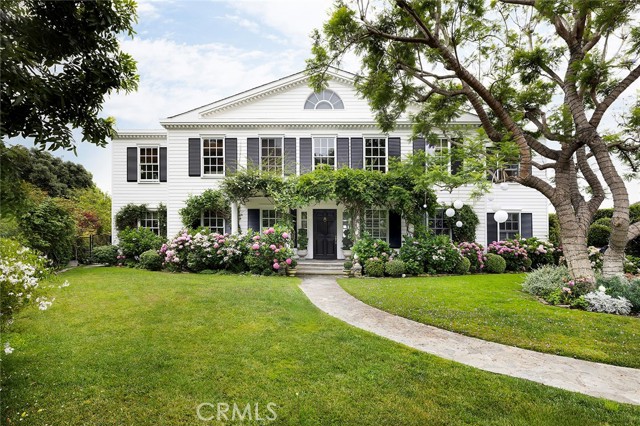 1 San Mateo Way, Corona del Mar CA: https://media.crmls.org/medias/3b90a249-7405-49eb-b452-2ad8fc0470b5.jpg