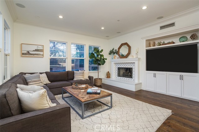 Detail Gallery Image 10 of 75 For 22 Calle Aveituna, San Clemente,  CA 92673 - 5 Beds | 5/1 Baths